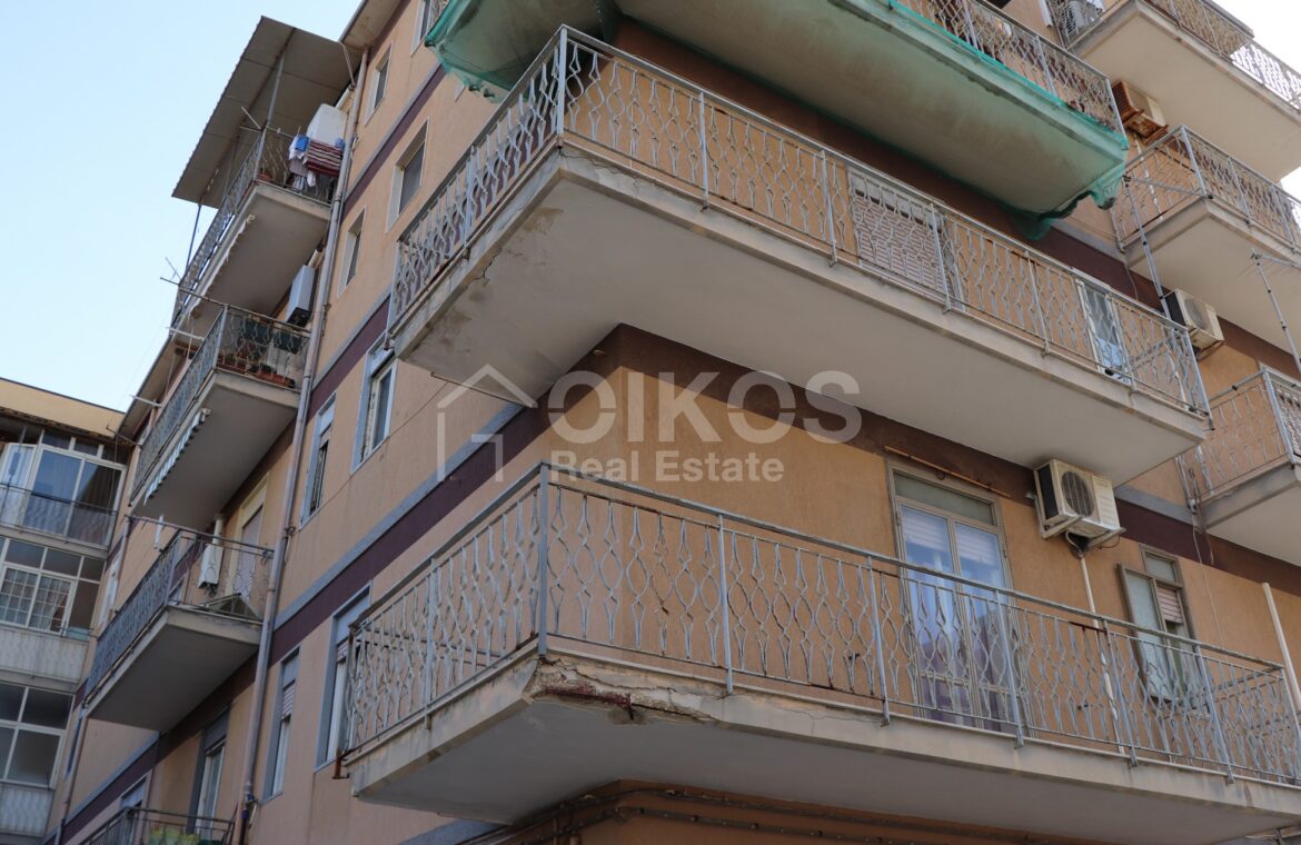Appartamento con garagezona Scala Greca19