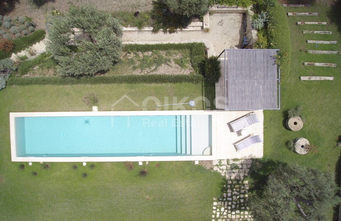 Villa con piscina Bochini25